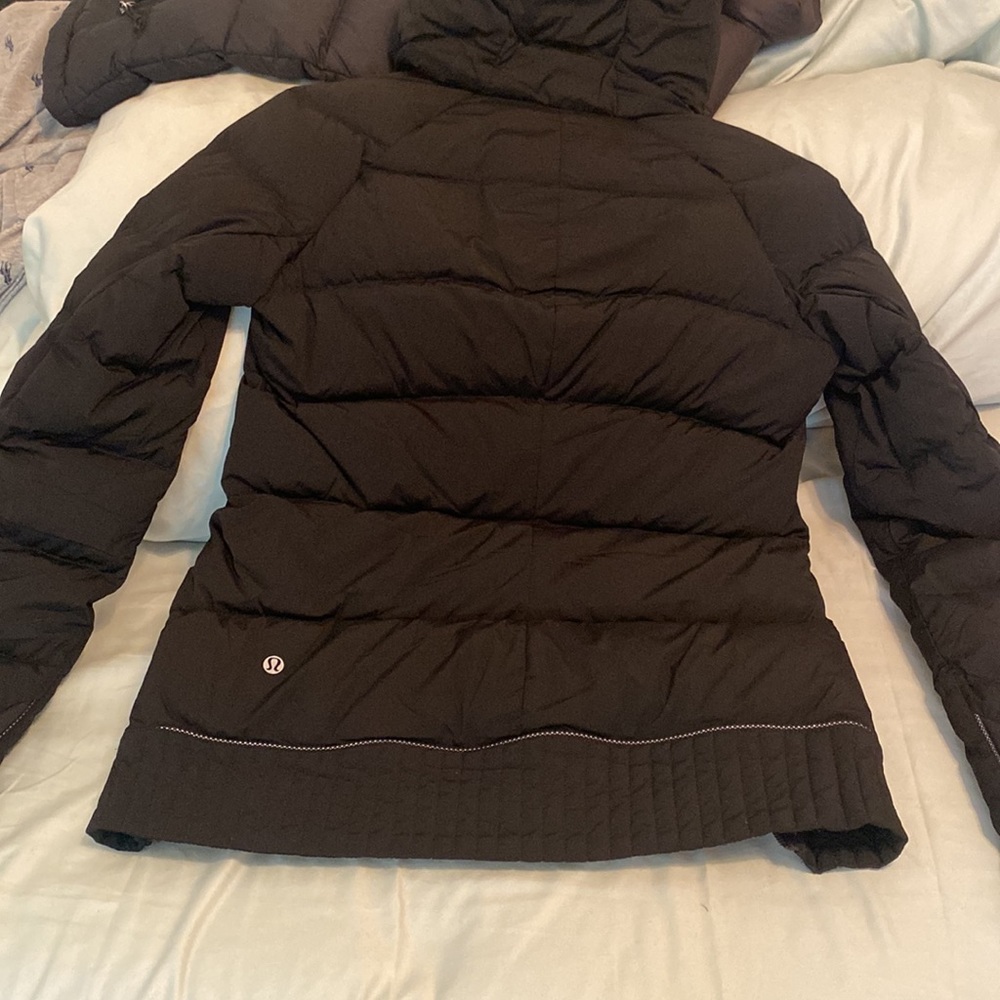 Lululemon jacket - Picture 9 of 11